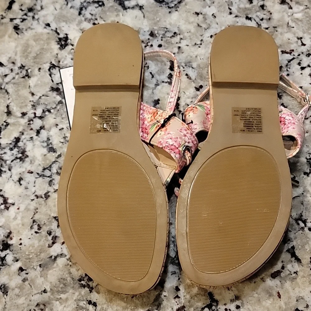 Dana Buchman sandals - Picture 2 of 4